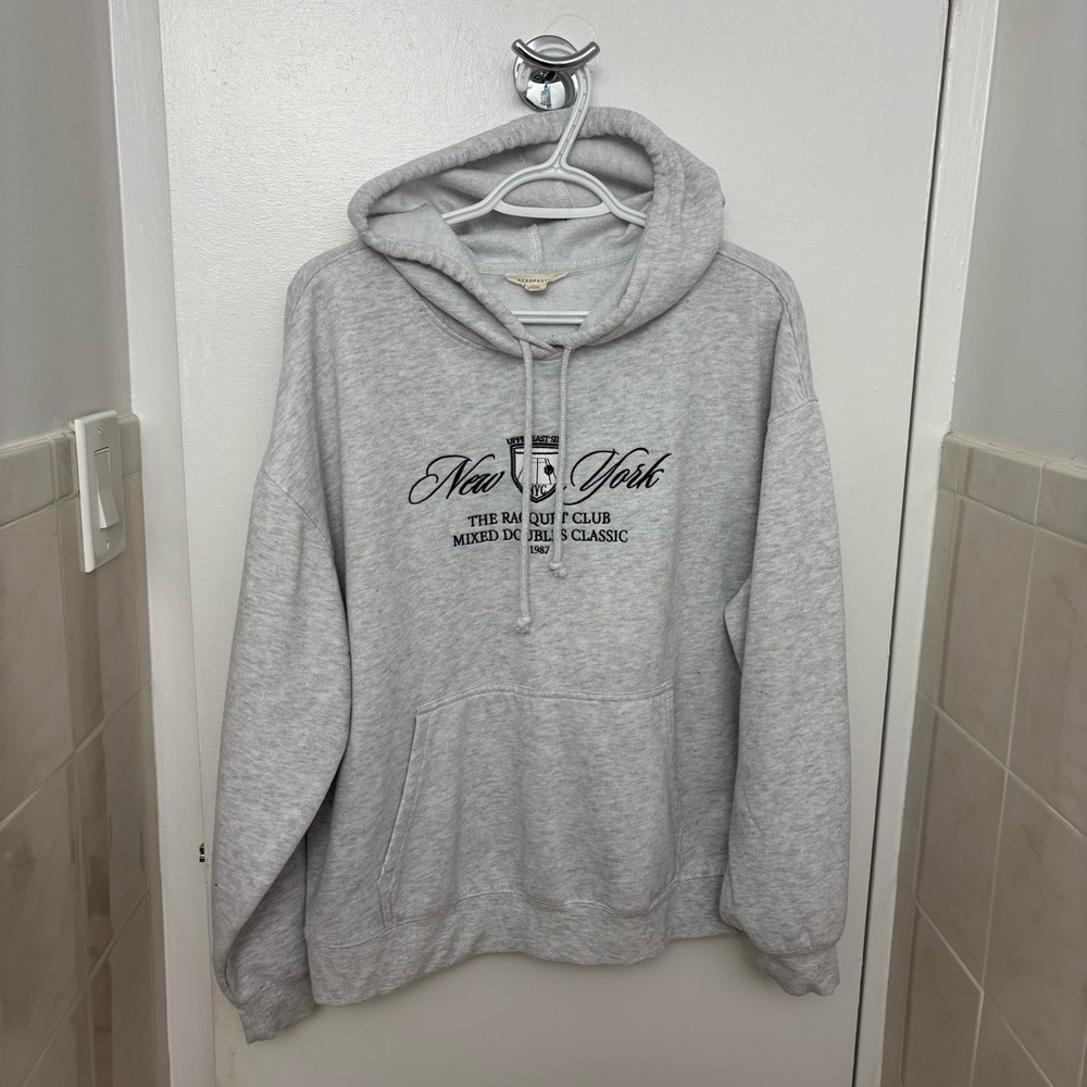 Aeropostale Gray Hoodie Sweater New York Raquet Club Uppereast Side Womens M